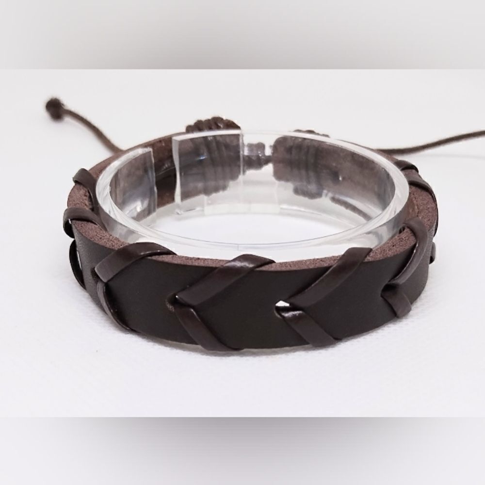 NEW‎ leather bracelet braided brown e22